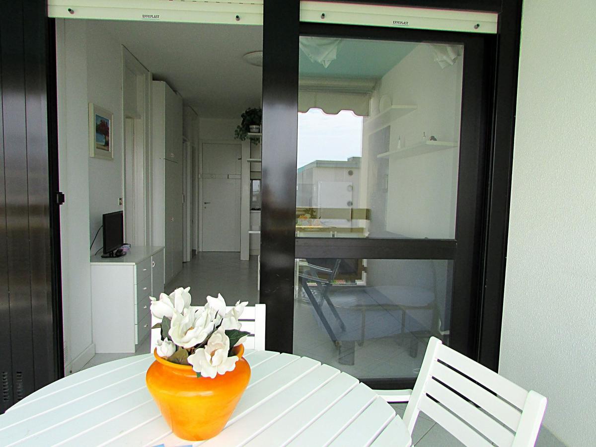 Solarium Appartement Bibione Buitenkant foto